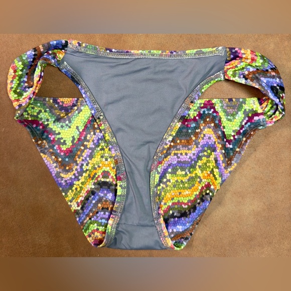 L*SPACE | Swimsuit Bikini Bottom | Women's Small (S) - Picture 4 of 5